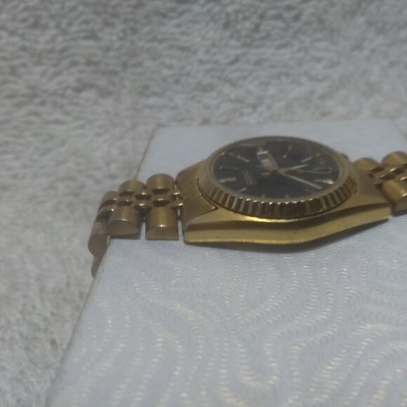 Seiko Quartz Watch 3Y03-0169 Day Date All Gold Bracelet New Glass Battery !!! - Picture 6 of 12
